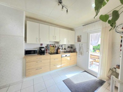 Familienfreundliche Erdgeschosswohnung mit 4 Zimmern und Gartenfreisitz