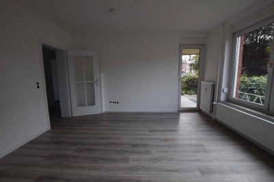 +++ Zum Einzug bereit! Renovierte 3-Raumwohnung mit Wanne und Terrasse +++