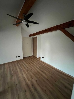 Exclusive 2-Zimmer Dachgeschosswohnung in Hanau