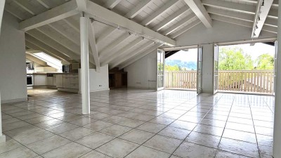 4,5  Zimmer Dachgeschoss-Loft mit 3 Balkonen zentral in GAP