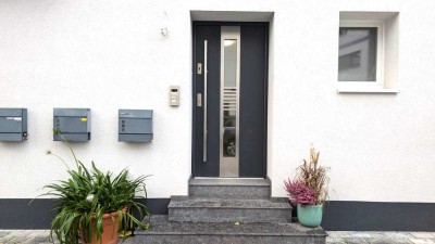 Modernes 1-Zimmer-Apartment mit Balkon,  PKW-Stellplatz und Kellerraum