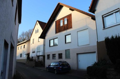 Haus mit großem Grundstück und einem Neubau Weickersgrüben 2 Häuser