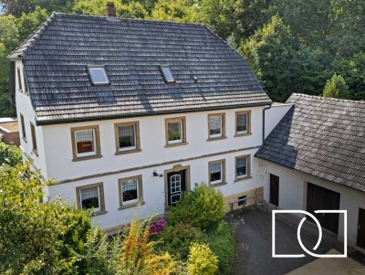 1.680m² Grundstücksfläche! Gepflegtes Landhaus in ruhiger Lage mit zahlreichen Nebengebäuden