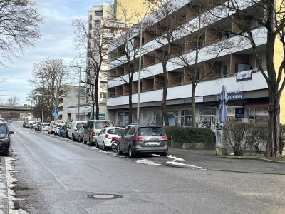 Attraktive 2-Zi.-Eigentumswohnung mit Balkon und TG-Stellplatz in zentraler Lage München-Freimann