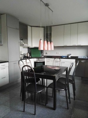 Exclusive  Wohnung  Granitböden  / EBK / WLAN