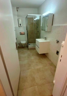 Provisionsfrei 2 Zi EG - WOHNUNG barrierefrei mit Balkon NEU SANIERT- Neustadt
