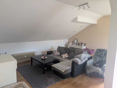 3-Zimmer-Dachgeschosswohnung mit Terrasse und Gartenmitnutzung in 56746 Spessar