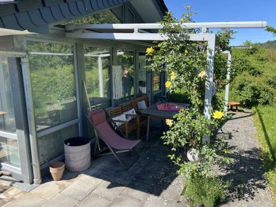 Günstiger, vollständig renovierter 2-Raum-Bungalow mit geh. Innenausstattung und EBK in Koblenz Güls