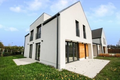 Modernes Haus mit 4 Zimmern auf schönem Grundstück!