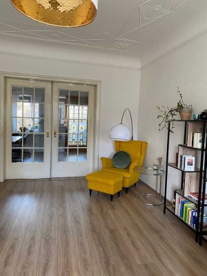 Altbauwohnung mit Stuck, Marktstraße/Rheinnähe  - mit großem Balkon