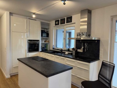 IKS-Immobilien- Hochwertige Erdgeschosswohnung in Toplage von Rodenkirchen