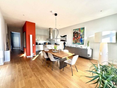 Repräsentativer Altbau in Bestlage – mit Balkon, Aufzug & optionalem TG-Platz - Kamin möglich