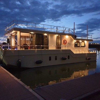 WOHNSCHIFF, 80m² WOHNFLÄCHE, 2 ETAGEN MIT 50 m² TERRASSE