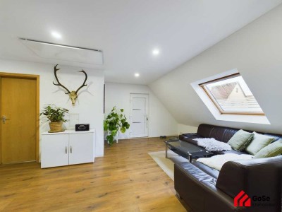 Kernsanierte 3-Zimmer Dachgeschosswohnung