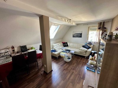 Vermietete 3-Zimmer-Dachgeschosswohnung mit 2 KFZ-Stellplätzen in Ostfildern-Ruit!