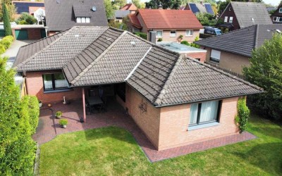 äußerst gepflegter Bungalow 
zentrale Wohnlage Papenburg-Untenende