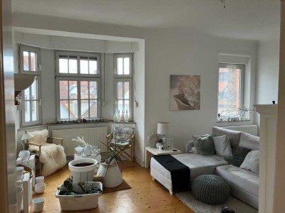 Helle 3-Zimmer-Wohnung in einem wunderschön sanierten Altbau mit Flair
