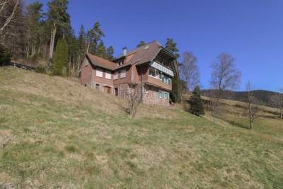 Familienidyll in Waldrandlage und großem Grundstück - Renovierungsbedürftig