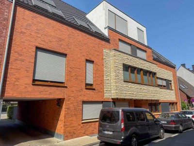 Münster-Mauritz - Dachgeschoss mit Stil: Balkon, TG-Stellplatz und Aufzug !!!