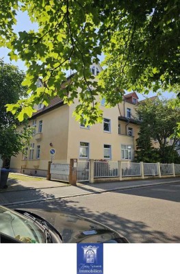 Frisch renovierte Wohnung mit Wohnküche in ruhiger Seitenstraße!