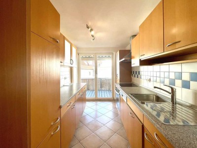 Stilvolle 4-Raum-Wohnung mit Balkon und Einbauküche in Metzingen