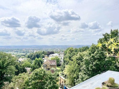Charmante 4-Zimmer-Dachgeschosswohnung! Atemberaubender Ausblick! Dresden-Loschwitz!
