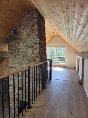 Saniertes historisches Bruchsteinhaus