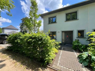 Moderne Doppelhaushälfte mit 7 Zimmern – ideal für Familie & Homeoffice