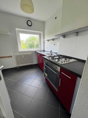 Große 3 Zimmer-Wohnung mit Einbauküche und Balkon in Salzgitter Gebhardshagen