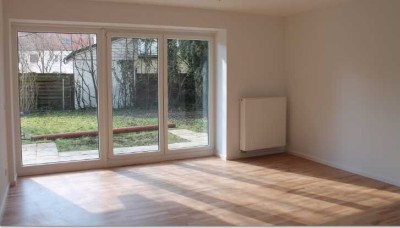 Bogenhausen! Super 2 Zi. Garten Wohnung - Komplett renoviert- Completely renovated 2 room flat