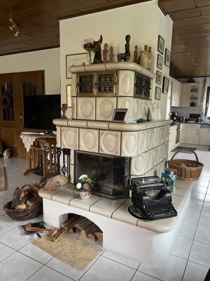 Einladendes Einfamilienhaus mit Ausbaupotenzial im Obergeschoss. Ideal für Ihre Wohnträume!