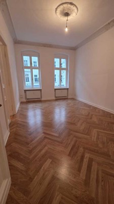 Zwei Balkone - Stuck, Dielen, Parkett - top modernisiert - Traum im In-Kiez