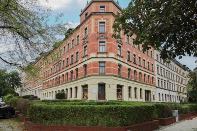 Langfristig vermietete 1- Raum- Wohnung mit Tiefgaragenstellplatz in Schlosschemnitz