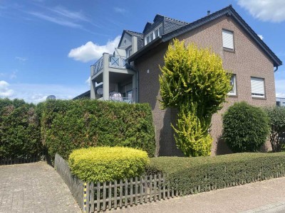 3 Zimmer Wohnung mit Terrasse / Gartennutzung inkl. Garage