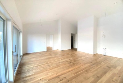 4-Zimmer Dachgeschoss Wohnung mit Terrasse in der Residenz Ambras