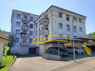 Lichtdurchflutete wunderschöne Wohnung !
Super Lage !
Vollständig renoviert innen und außen !