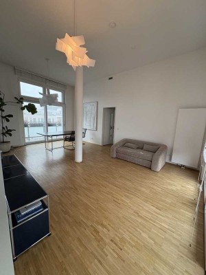 Schöne loftartige Wohnung mit Alsterblick in St. Georg