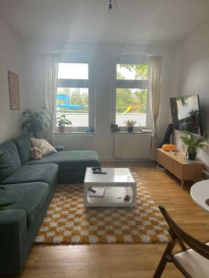 Schöne 3 - 3,5 Zimmer-Wohnung mit Balkon in ruhiger Lage zu vermieten !