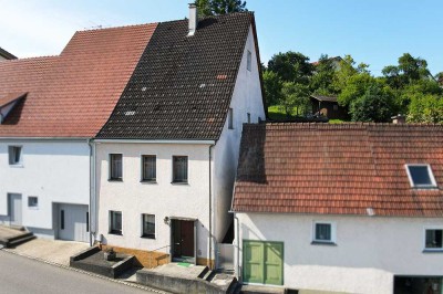 Charmantes Wohnhaus • hübscher Garten ... ideal für junge Pärchen oder als Ferienhaus