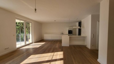 BISAMBERGER WOHNTRAUM: Traumhaftes Familien-Wohnkonzept - Herrliche Freiflächen - Garagenstellplatz