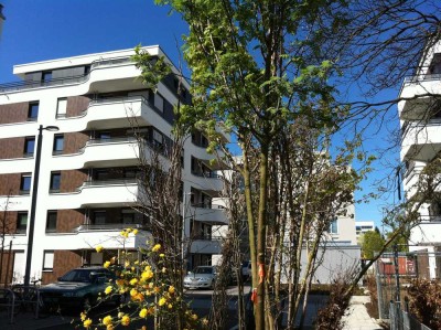 Lichtdurchflutete Wohnung in Schwabing!