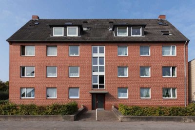 ++ Charmante 2 Zimmerwohnung+ EBK + Vollbad + Balkon ++