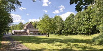 Historisch stilvoll saniertes Wohnhaus mit Lager.