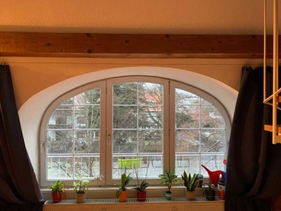Schöne, helle Galeriewohnung in alter Stadtvilla mit Blick ins Grüne