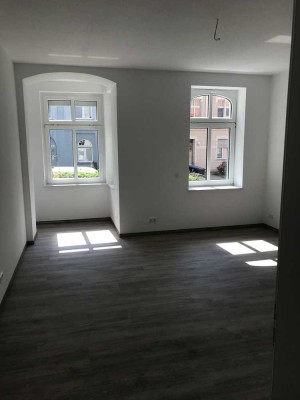Sanierte 2-Raum-Wohnung für Singles im Altbau