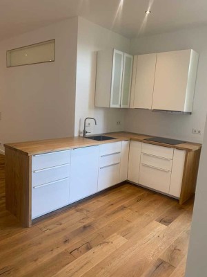 Exklusive 3-Raum-Wohnung mit Balkon