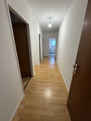 Helle 3-Zimmer Wohnung im Hochparterre in Niederdorfelden