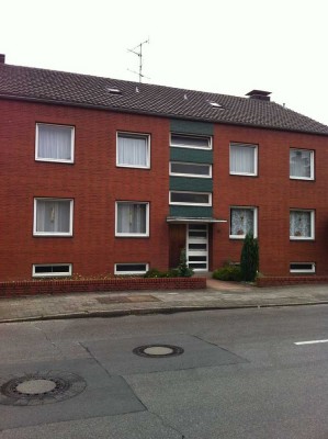 Grenze Moers-Schwafheim // Kleine Dachwohnung