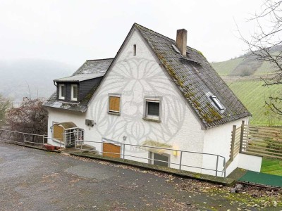 Traumhafter Blick! Zwei Häuser zum Preis von einem in bester Lage von Rüdesheim-Assmannshausen!