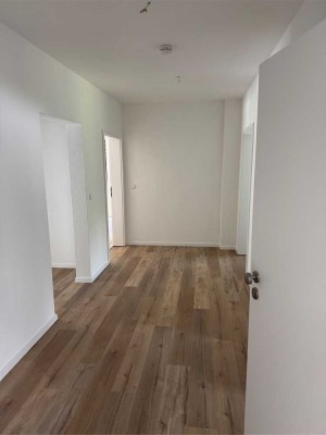 Erstbezug nach Sanierung mit Terrasse Ansprechende 3-Zimmer-EG-Wohnung mit geh. Innenausstattung
